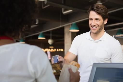 拉卡拉上半年加大外卡市场投入，境外卡在中国便利使用